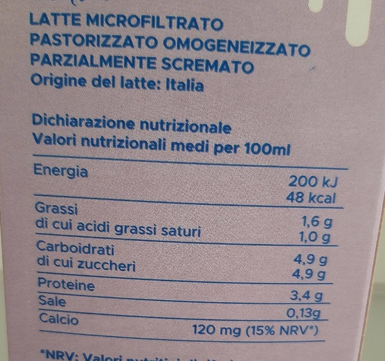 Latte microfiltrato parzialmente scremato - Nutrition facts - it