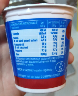 Yogurt cremoso intero ciliegia - Tableau nutritionnel - it