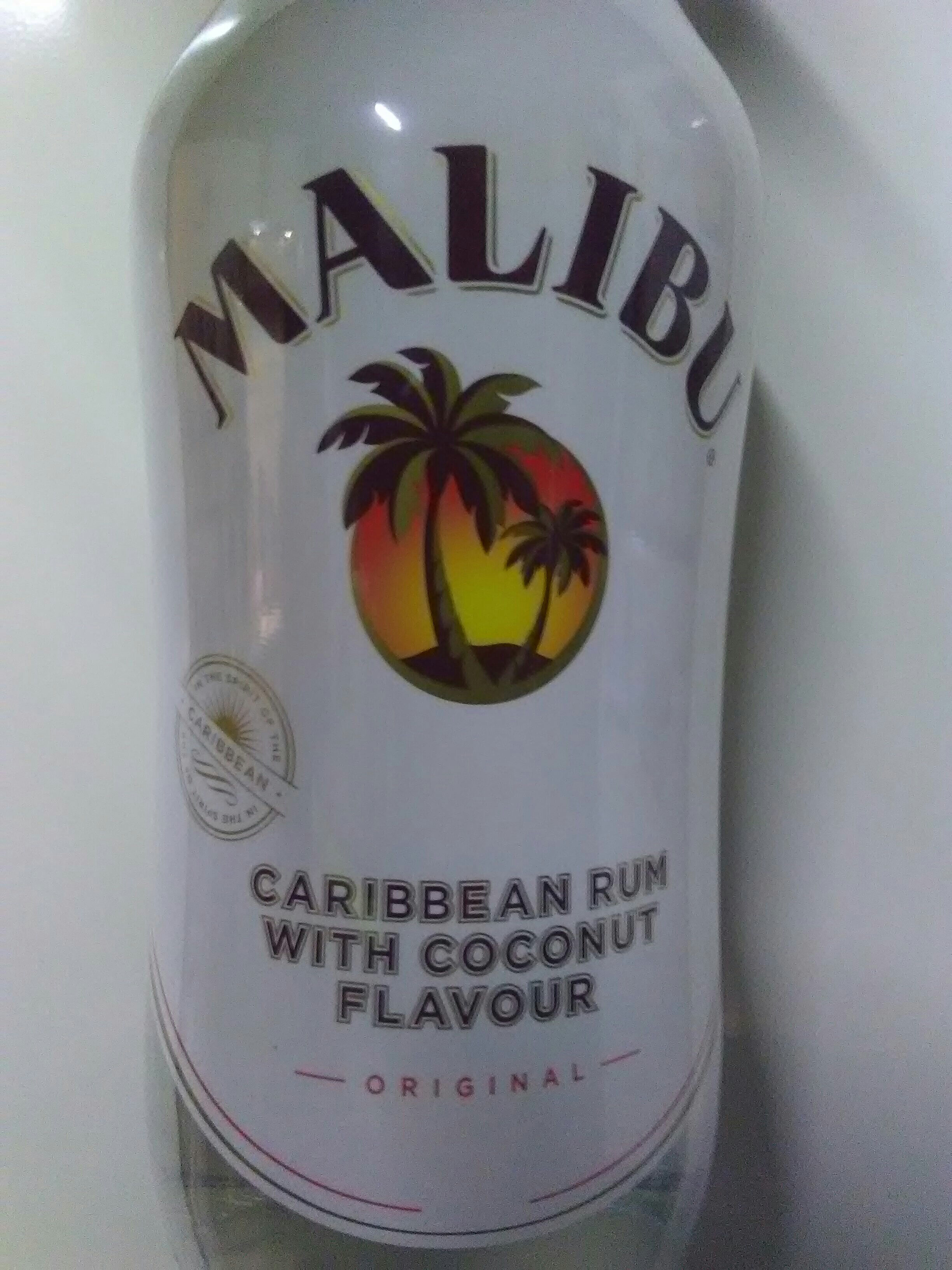 Caribbean rum with coconut flavour - Produit