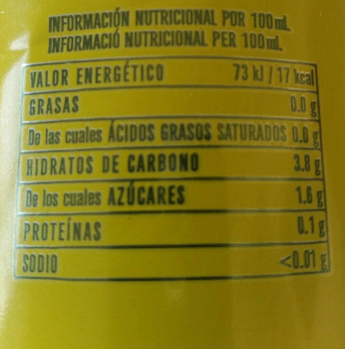 Damm Limón Non-Alcoholic Lager Beer 6 x - Información nutricional
