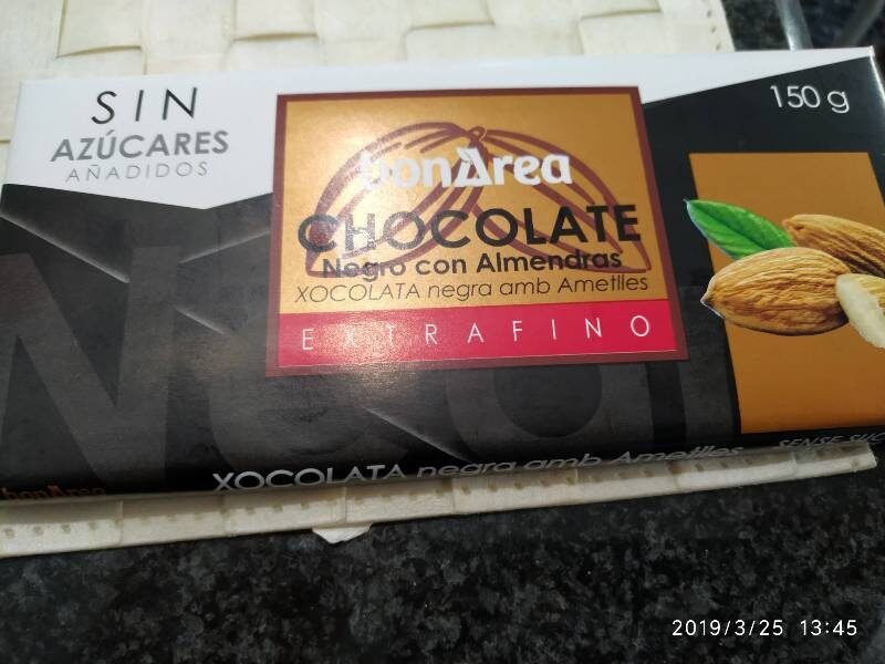 Chocolate negro con almendras sin azúcar - Producto