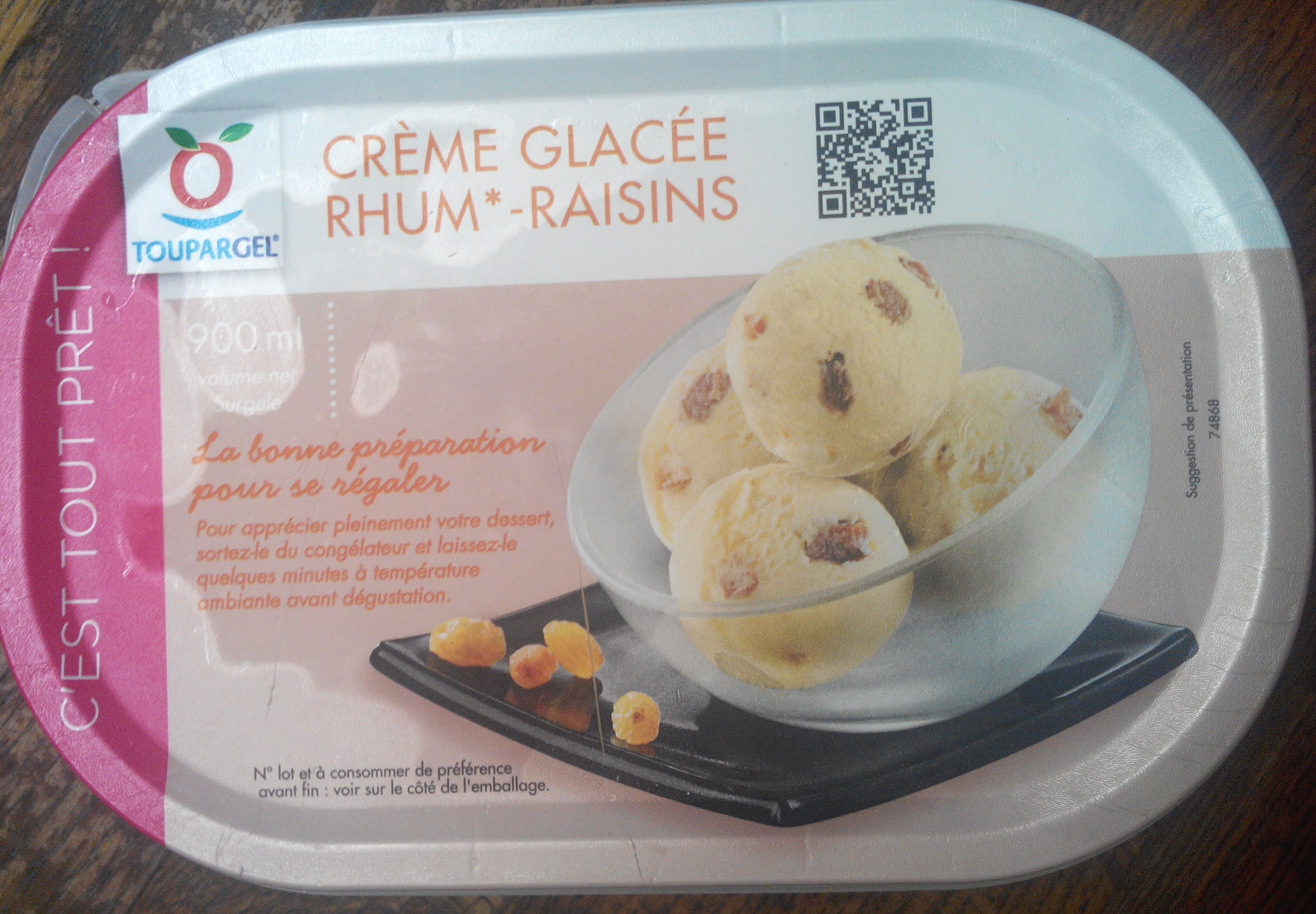 Crème glacée rhum-raisins - Produit