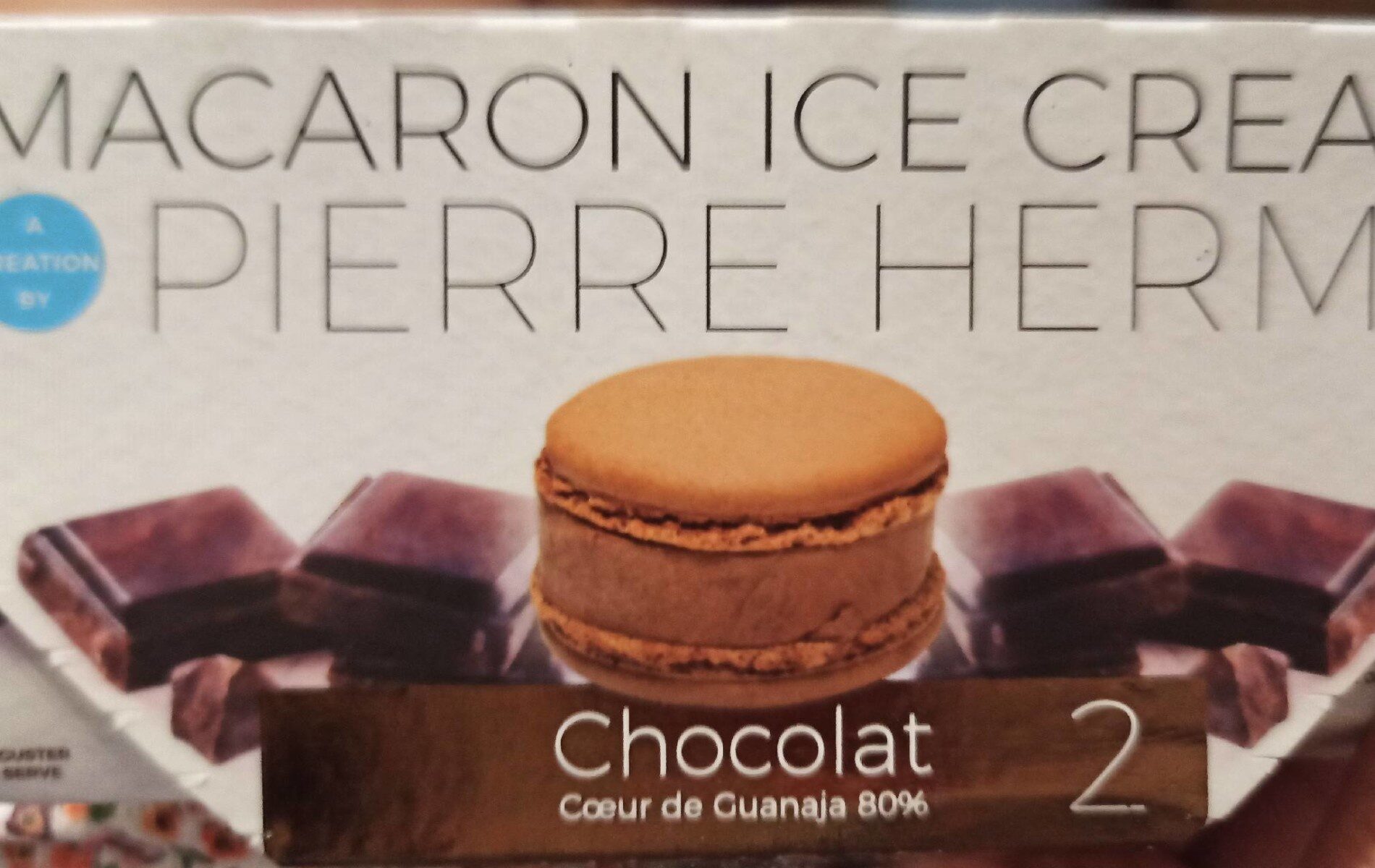 Macaron Pierre Hermé ICE cream - Product - fr