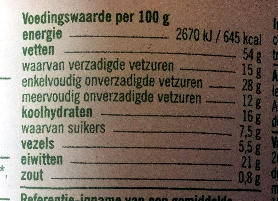 Biologische pindakaas met stukjes pinda - Nutrition facts - nl