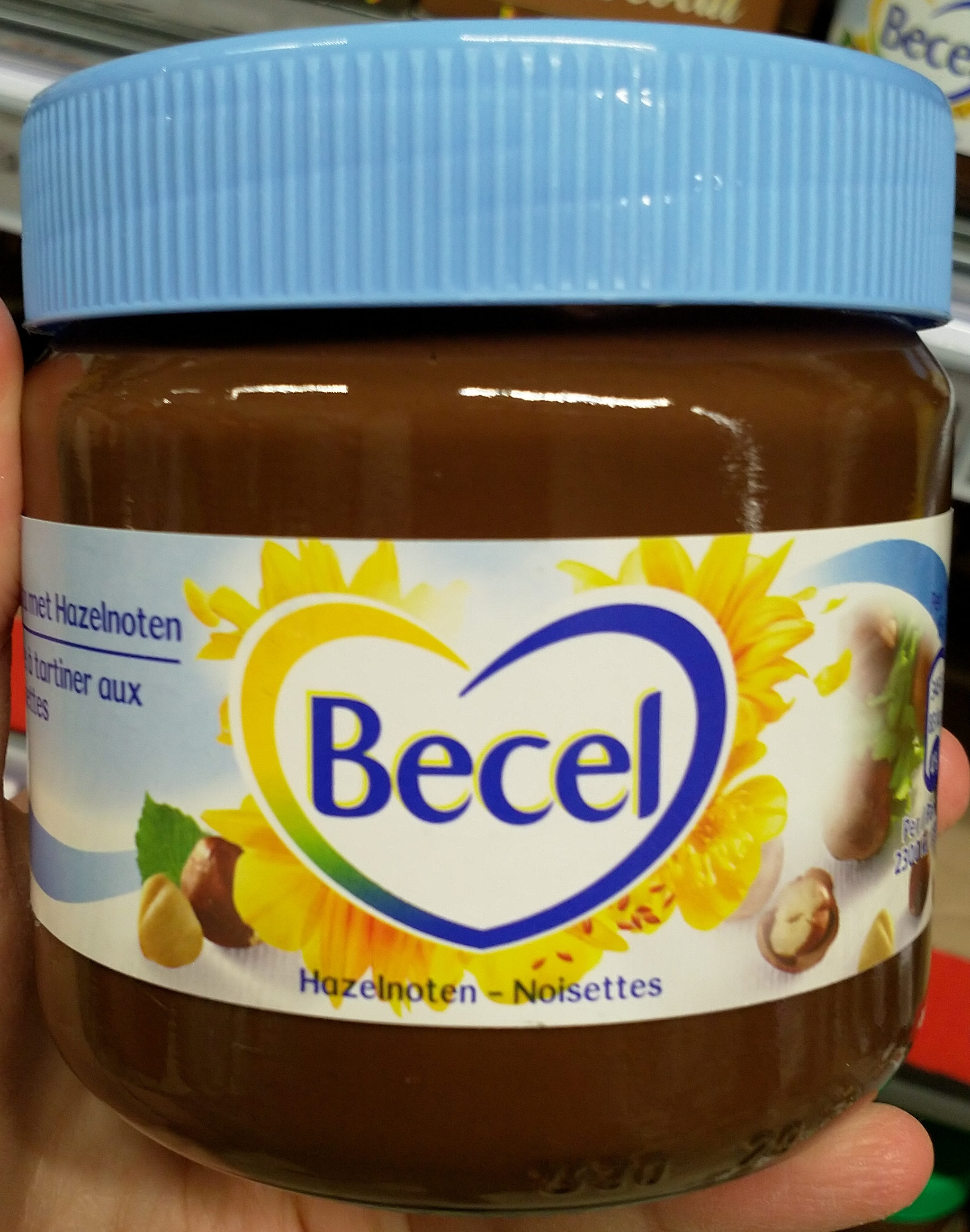 Becel - Pâte à tartiner aux noisettes - Produit