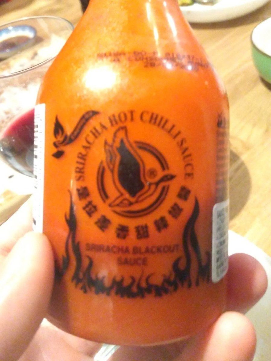 Sriracha hot chilli blackout - Product - fr