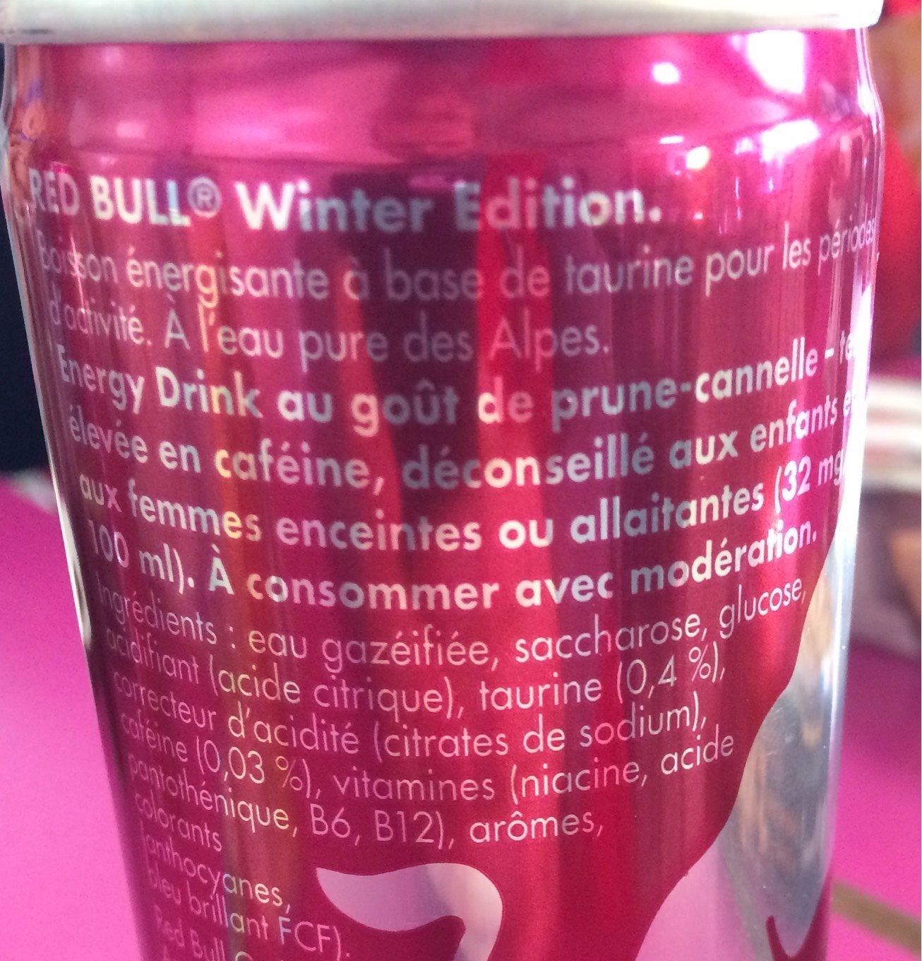 Red Bull  Goût Prune-Cannelle - Tableau nutritionnel