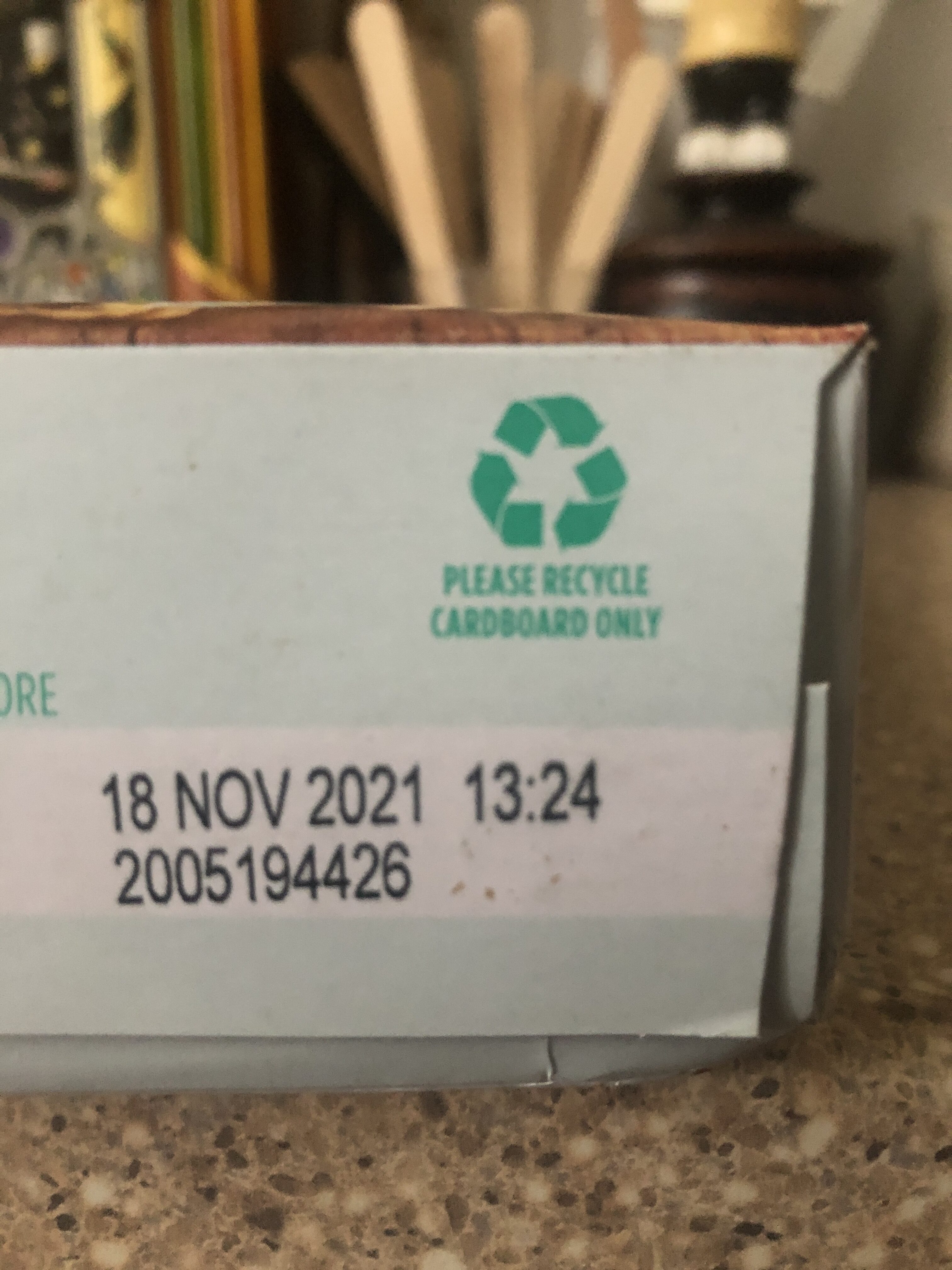 Classic Carrot Cake - Recycling instructions and/or packaging information