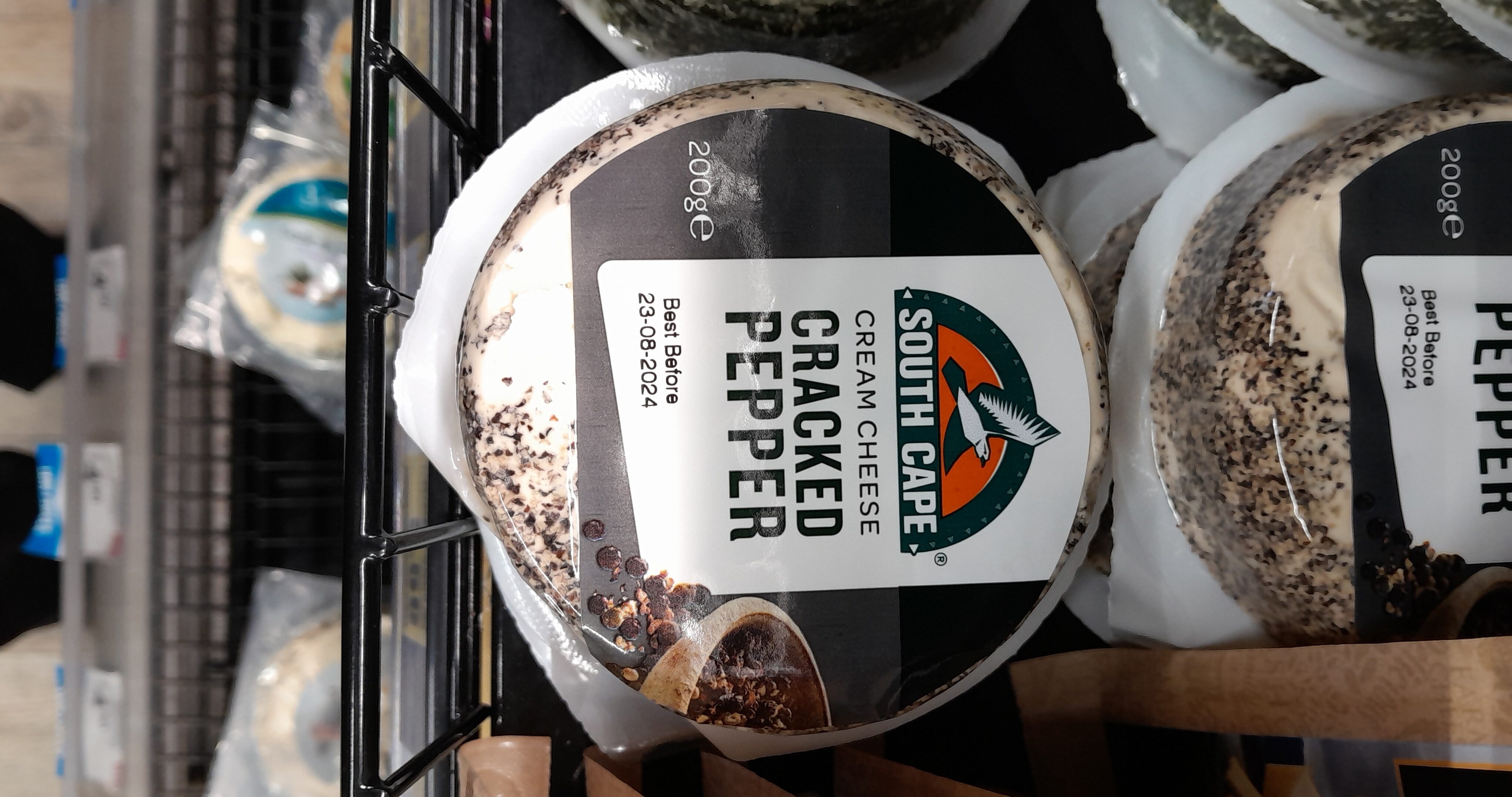 South Cape Cracked Pepper Cream Cheese - Product