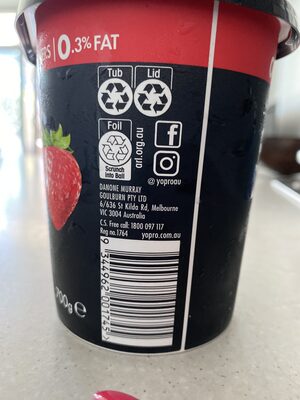YoPRO Strawberry Yoghurt - Recycling instructions and/or packaging information